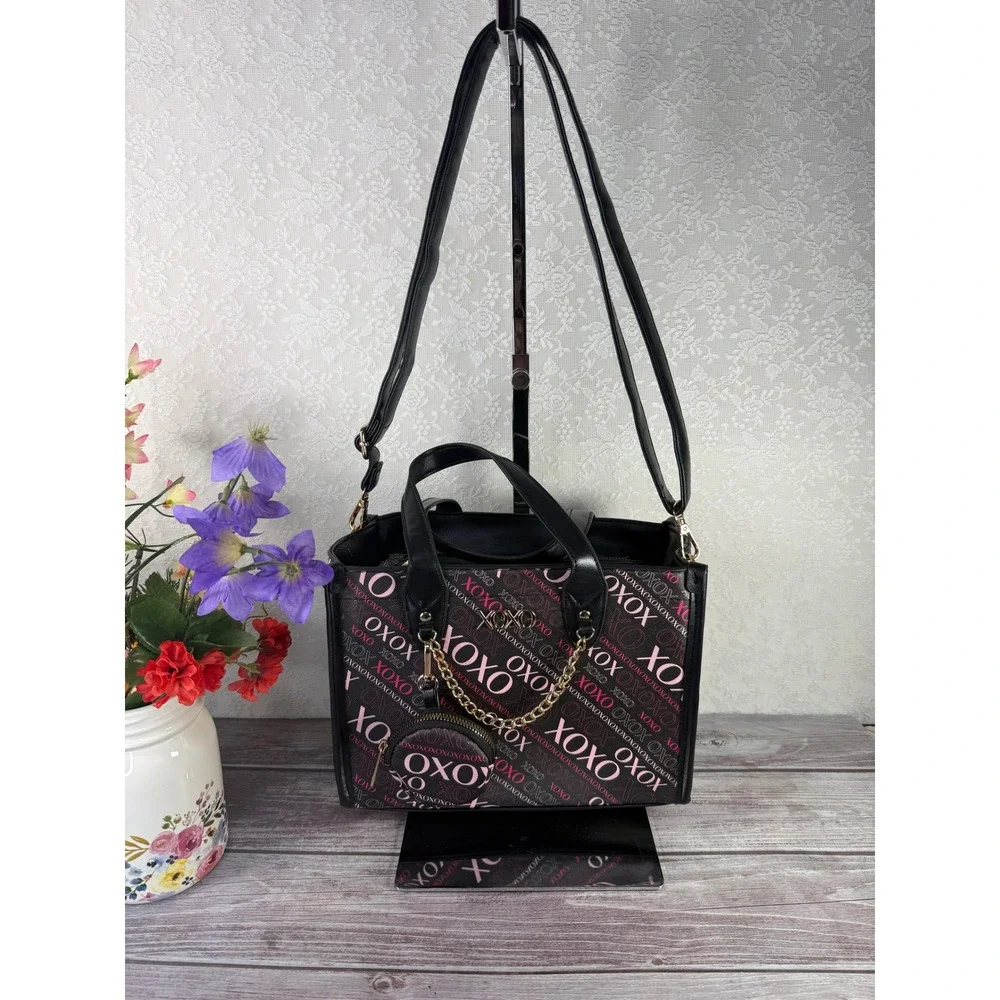 XOXO Logo Print Satchel Handbag Pink Monogram Crossbody with Coin Purse NEW‎